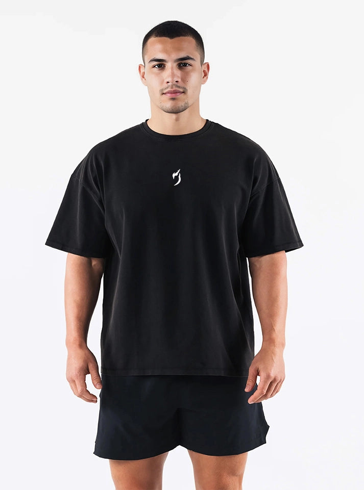 Oversized gym t-shirt in black by RadOwl, designed for men who need both style and comfort in their fitness wear. Features bold logo and ‘RadOwl’ text